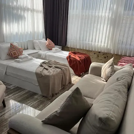 Alalucca Hotel By Elda Hotell