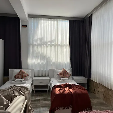 Alalucca Hotel By Elda *