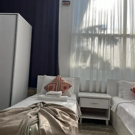 Alalucca Hotel By Elda Hotell *