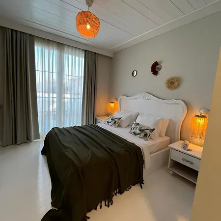 Alalucca Butik Hotel *
