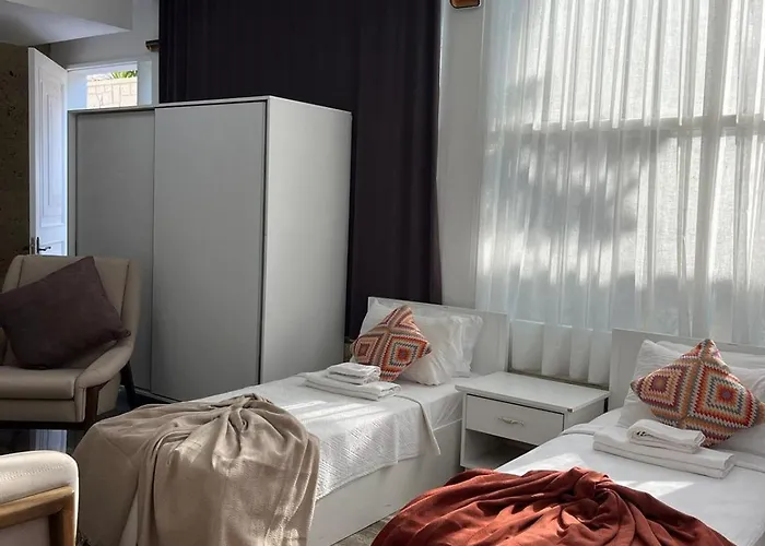 Alaçatı Çınar Otel *