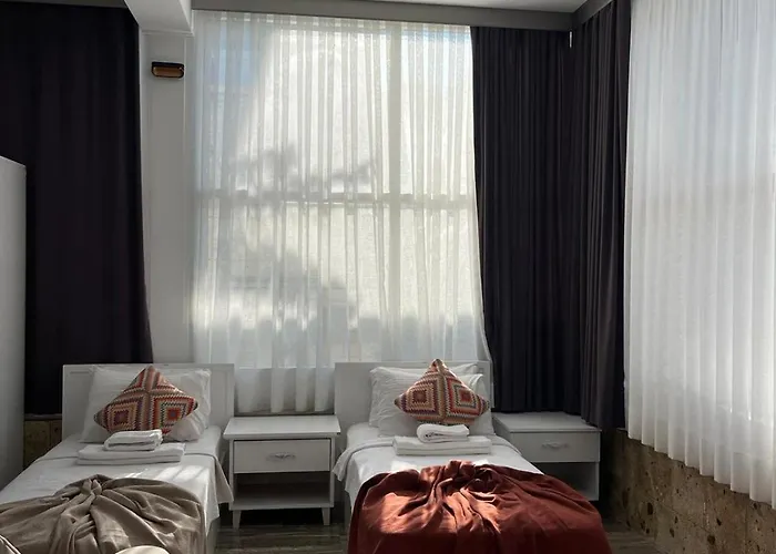 Alaçatı Çınar Otel *