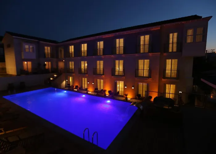 Alaçatı Çınar Otel Otel *